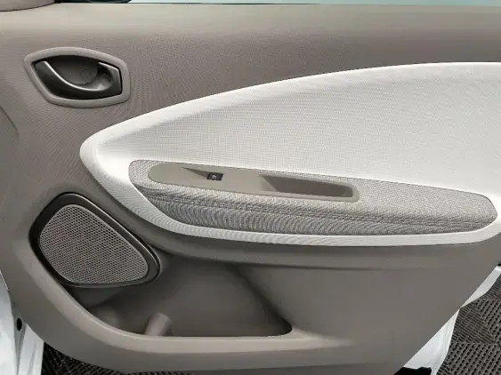 RENAULT ZOE - voiture d'occasion - Photo 20