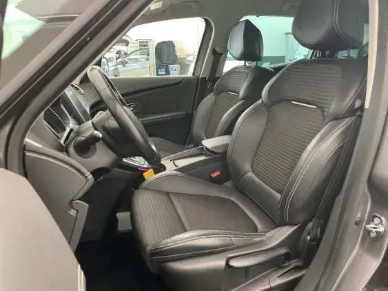 RENAULT SCENIC IV - voiture d'occasion - Photo 18