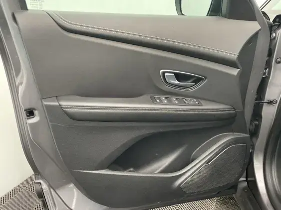 RENAULT SCENIC IV - voiture d'occasion - Photo 19
