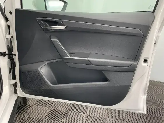 SEAT ARONA - voiture d'occasion - Photo 20