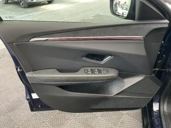 RENAULT MEGANE V - voiture d'occasion - Photo 19