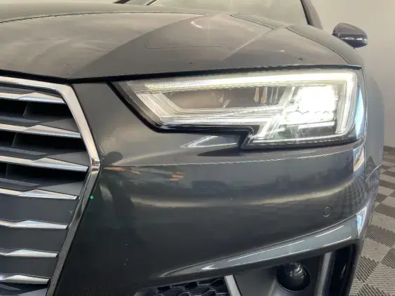 AUDI A4 AVANT V - voiture d'occasion - Photo 22
