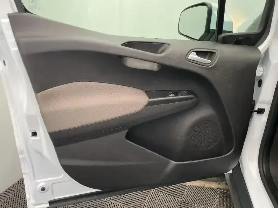 FORD TOURNEO COURIER - voiture d'occasion - Photo 19