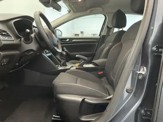 RENAULT MEGANE IV - voiture d'occasion - Photo 18