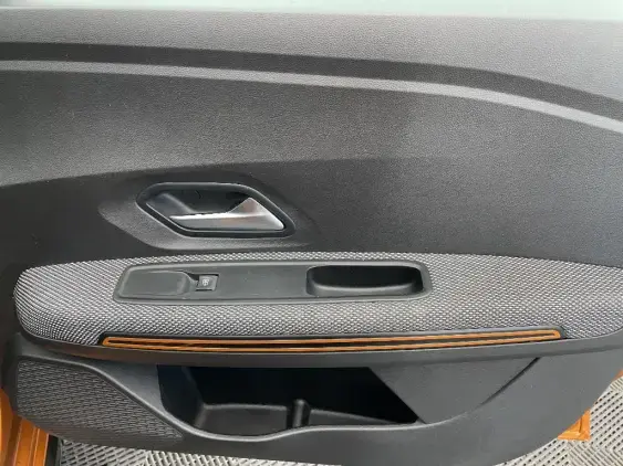 DACIA SANDERO III - voiture d'occasion - Photo 20