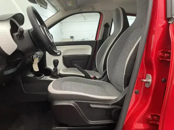 RENAULT TWINGO III - voiture d'occasion - Photo 18