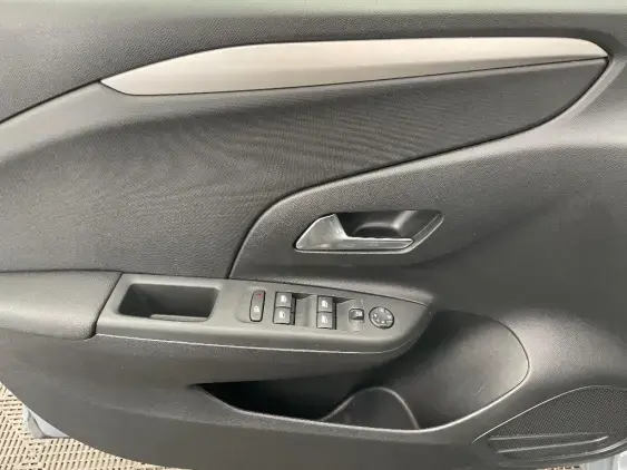 OPEL CORSA F - voiture d'occasion - Photo 19