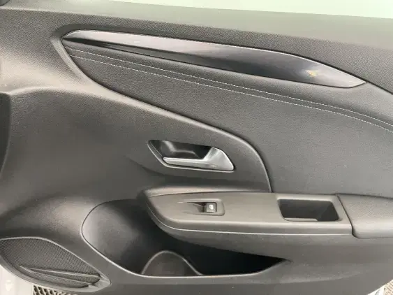 OPEL CORSA F - voiture d'occasion - Photo 20
