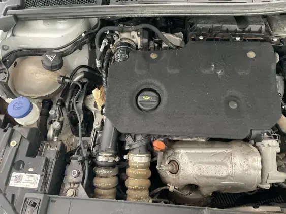 OPEL CORSA F - voiture d'occasion - Photo 21