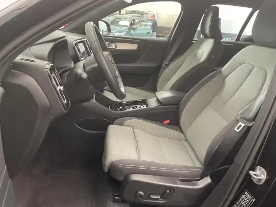 VOLVO XC40 - voiture d'occasion - Photo 18