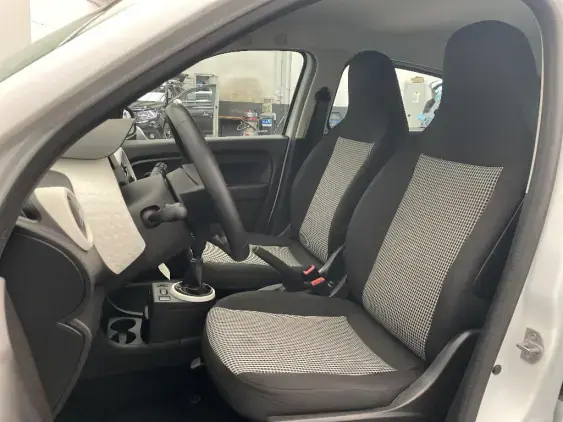 RENAULT TWINGO III - voiture d'occasion - Photo 18