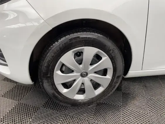 RENAULT ZOE - voiture d'occasion - Photo 21