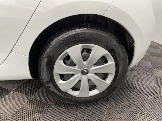 RENAULT ZOE - voiture d'occasion - Photo 22