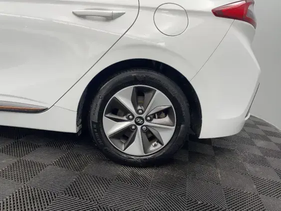 HYUNDAI IONIQ - voiture d'occasion - Photo 24