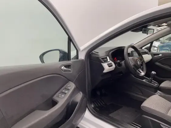 RENAULT CLIO V - voiture d'occasion - Photo 19