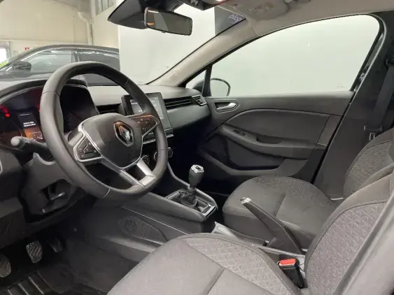 RENAULT CLIO V - voiture d'occasion - Photo 17