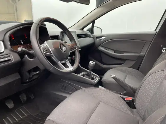 RENAULT CLIO V - voiture d'occasion - Photo 17