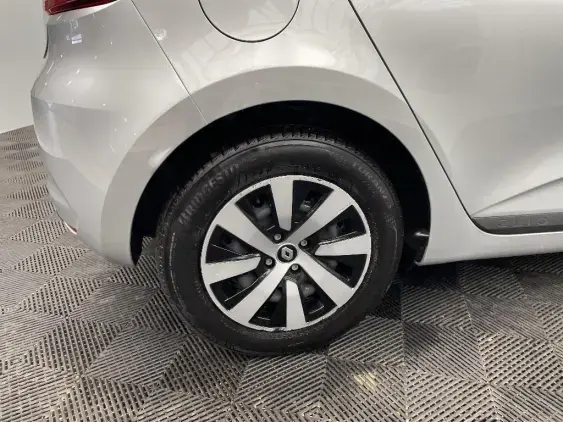 RENAULT CLIO V - voiture d'occasion - Photo 24