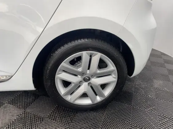 RENAULT CLIO V - voiture d'occasion - Photo 23