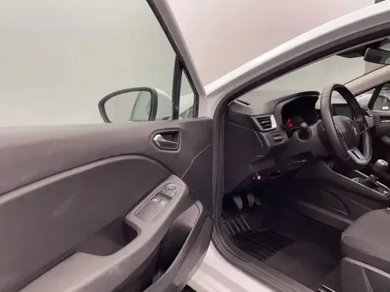 RENAULT CLIO V - voiture d'occasion - Photo 18