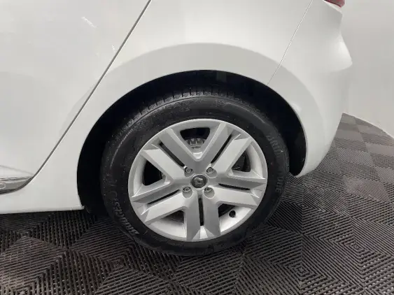 RENAULT CLIO V - voiture d'occasion - Photo 23