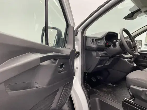 RENAULT TRAFIC FG III - voiture d'occasion - Photo 15