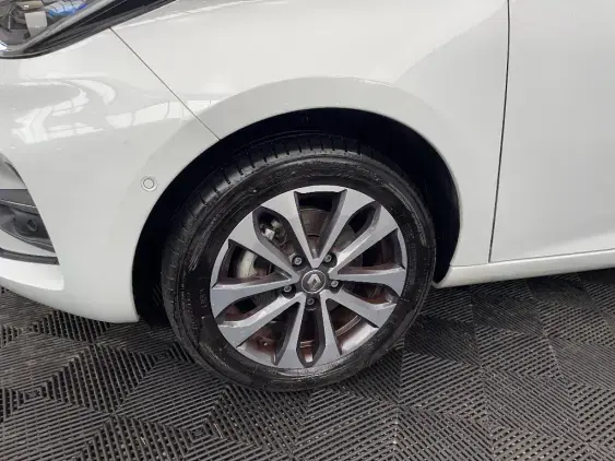 RENAULT ZOE - voiture d'occasion - Photo 18