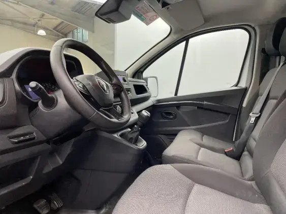 RENAULT TRAFIC FG III - voiture d'occasion - Photo 14