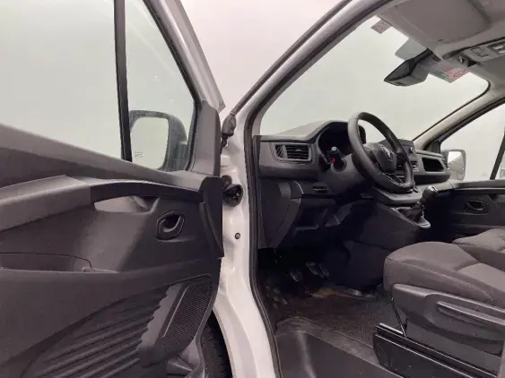 RENAULT TRAFIC FG III - voiture d'occasion - Photo 15