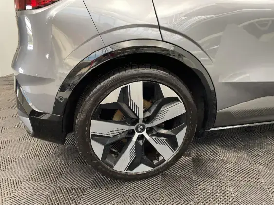 RENAULT MEGANE V - voiture d'occasion - Photo 24