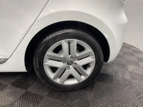 RENAULT CLIO V - voiture d'occasion - Photo 23