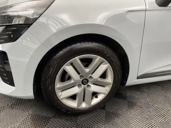 RENAULT CLIO V - voiture d'occasion - Photo 23