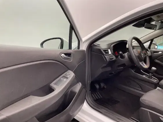 RENAULT CLIO V - voiture d'occasion - Photo 17