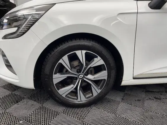 RENAULT CLIO V - voiture d'occasion - Photo 23