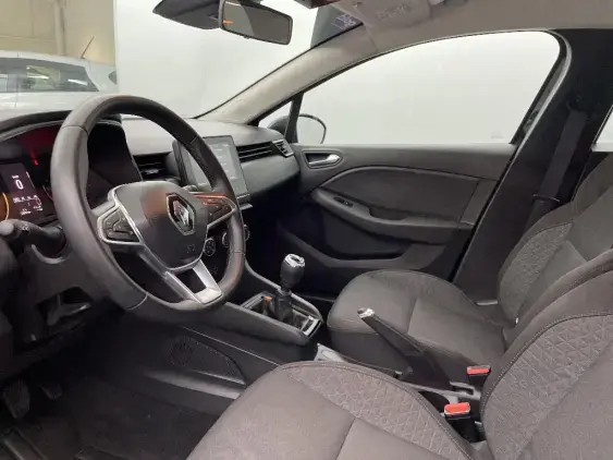 RENAULT CLIO V - voiture d'occasion - Photo 17