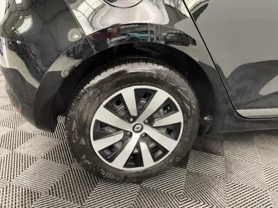 RENAULT CLIO V - voiture d'occasion - Photo 24