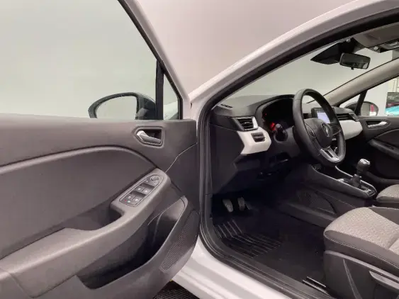 RENAULT CLIO V - voiture d'occasion - Photo 19