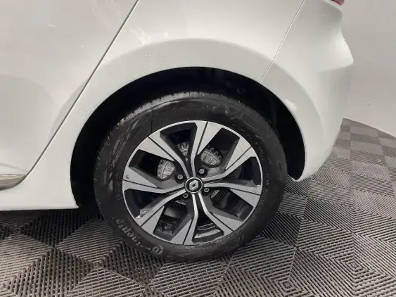 RENAULT CLIO V - voiture d'occasion - Photo 24