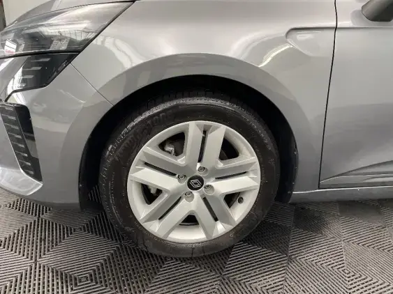 RENAULT CLIO V - voiture d'occasion - Photo 23