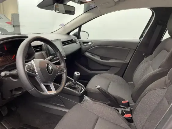 RENAULT CLIO V - voiture d'occasion - Photo 17