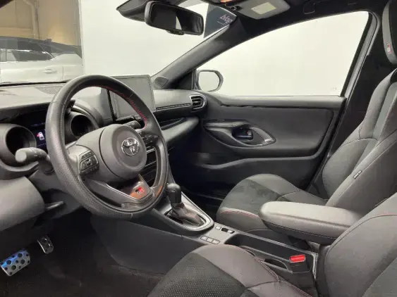 TOYOTA YARIS IV - voiture d'occasion - Photo 17