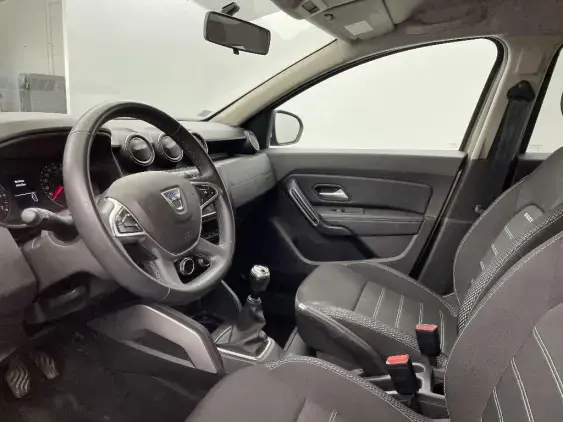 DACIA DUSTER II - voiture d'occasion - Photo 17