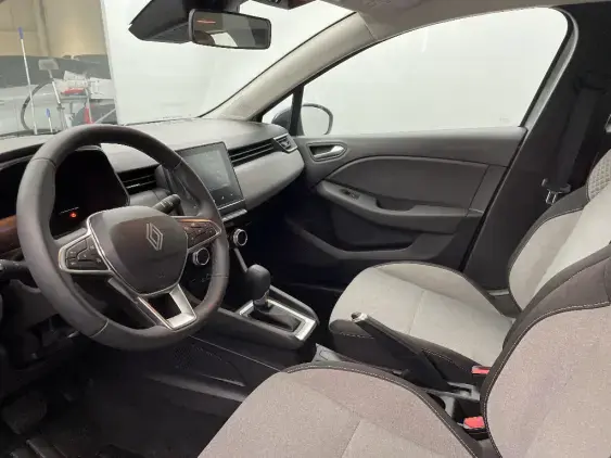 RENAULT CLIO V - voiture d'occasion - Photo 18