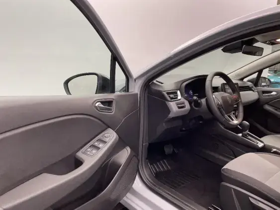 RENAULT CLIO V - voiture d'occasion - Photo 19