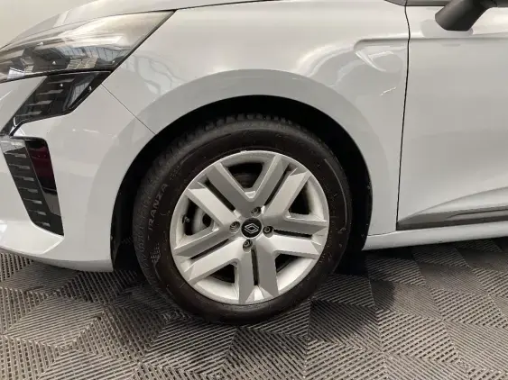 RENAULT CLIO V - voiture d'occasion - Photo 23