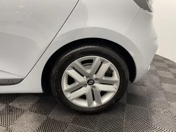 RENAULT CLIO V - voiture d'occasion - Photo 24