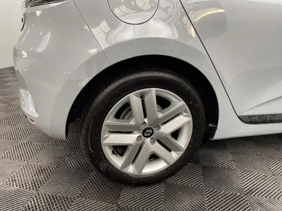 RENAULT CLIO V - voiture d'occasion - Photo 25