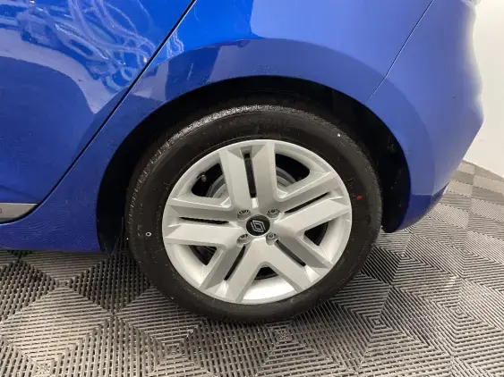 RENAULT CLIO V - voiture d'occasion - Photo 23