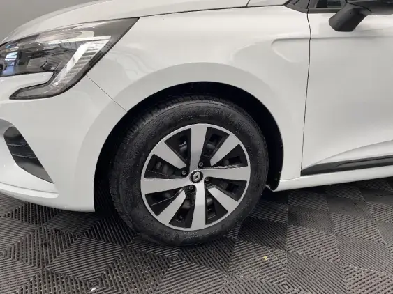 RENAULT CLIO V - voiture d'occasion - Photo 22