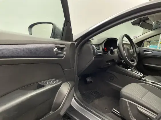 RENAULT ARKANA - voiture d'occasion - Photo 19